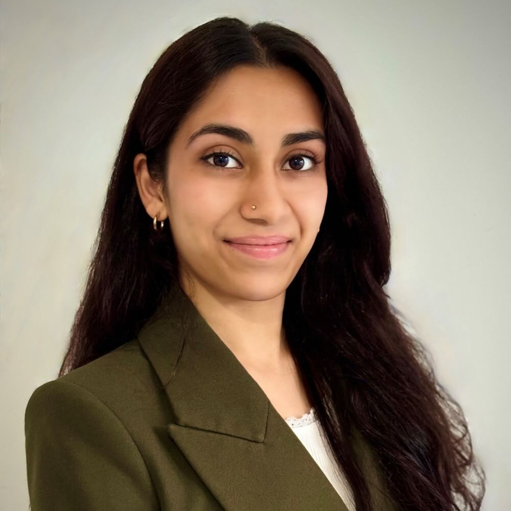 Aarushi Jaymik Vyas photo